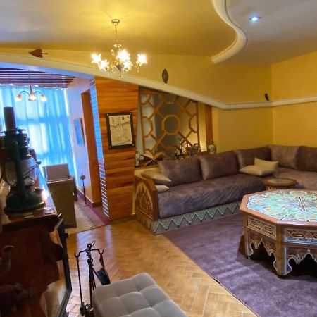 Tres Joli Appartement Au Centre De Ifrane Ifrane  Dış mekan fotoğraf